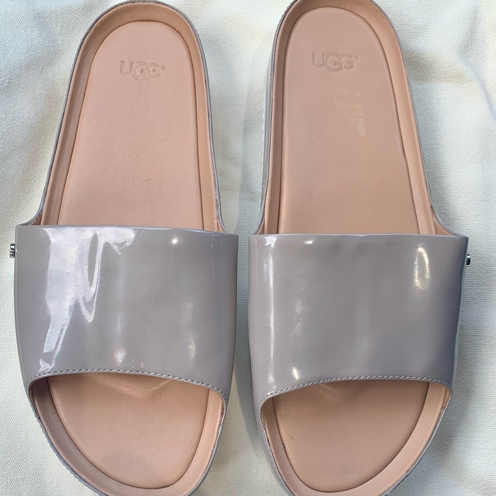 UGG Tan (oyster) and Cream Slide Sandals Minimalist Design
